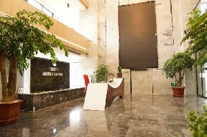 杭(háng)機股份(fen)總部辦(bàn)公環境(jing)