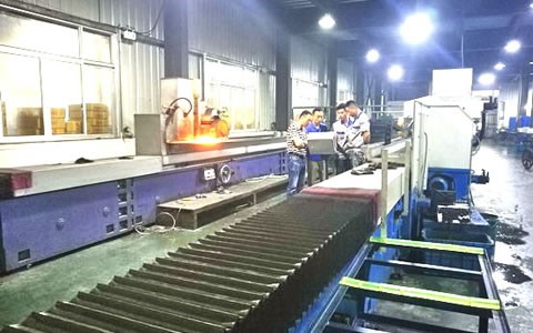 杭(háng)機股份(fèn)重視回(huí)訪、用心(xīn)服務